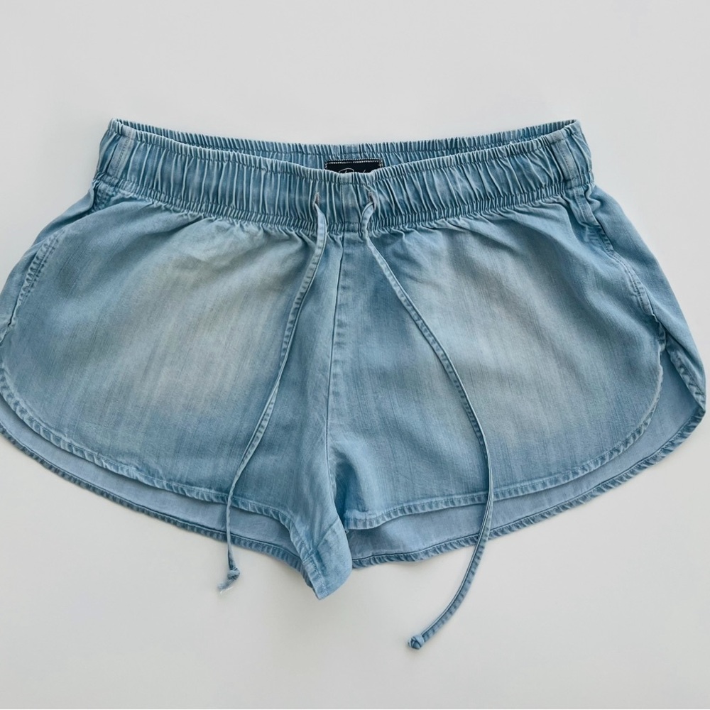 Rails Light Blue Tencel Casual Shorts – Style RW1902 – Size M